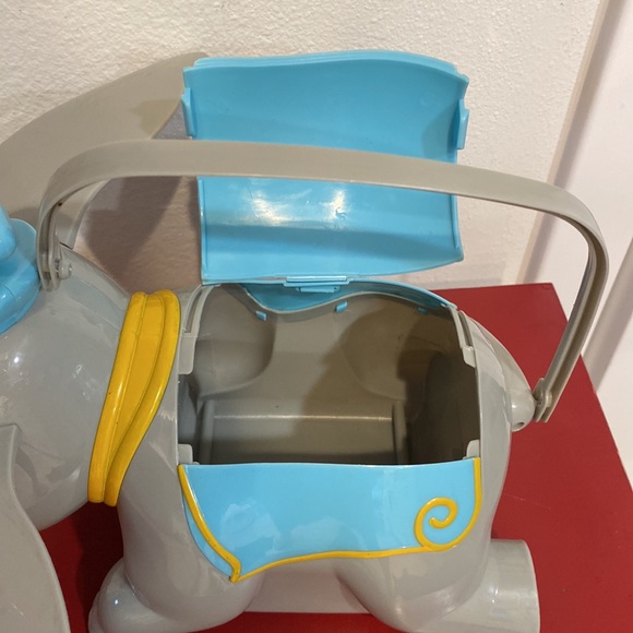 Disney Parks Dumbo popcorn bucket - Picture 6 of 6